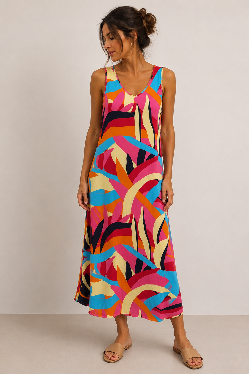 Buntes Maxikleid mit abstraktem Print